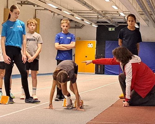 Mal wieder mit Spikes im Block